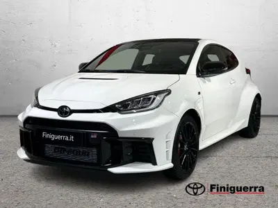 Toyota GR Yaris 1.6 Aero Performance imt-6 nuova a Civate
