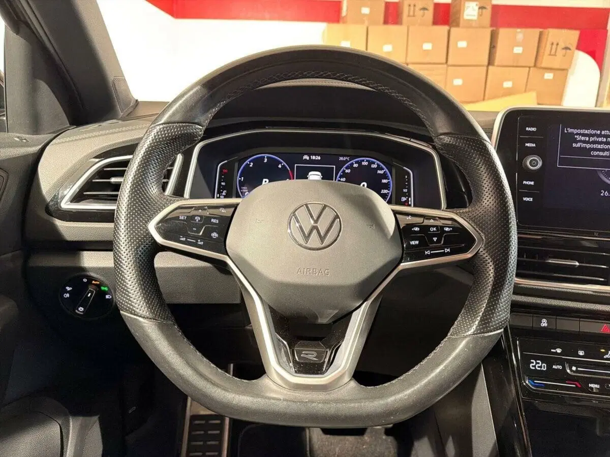 Volkswagen T-Roc usata a Lecco (15)
