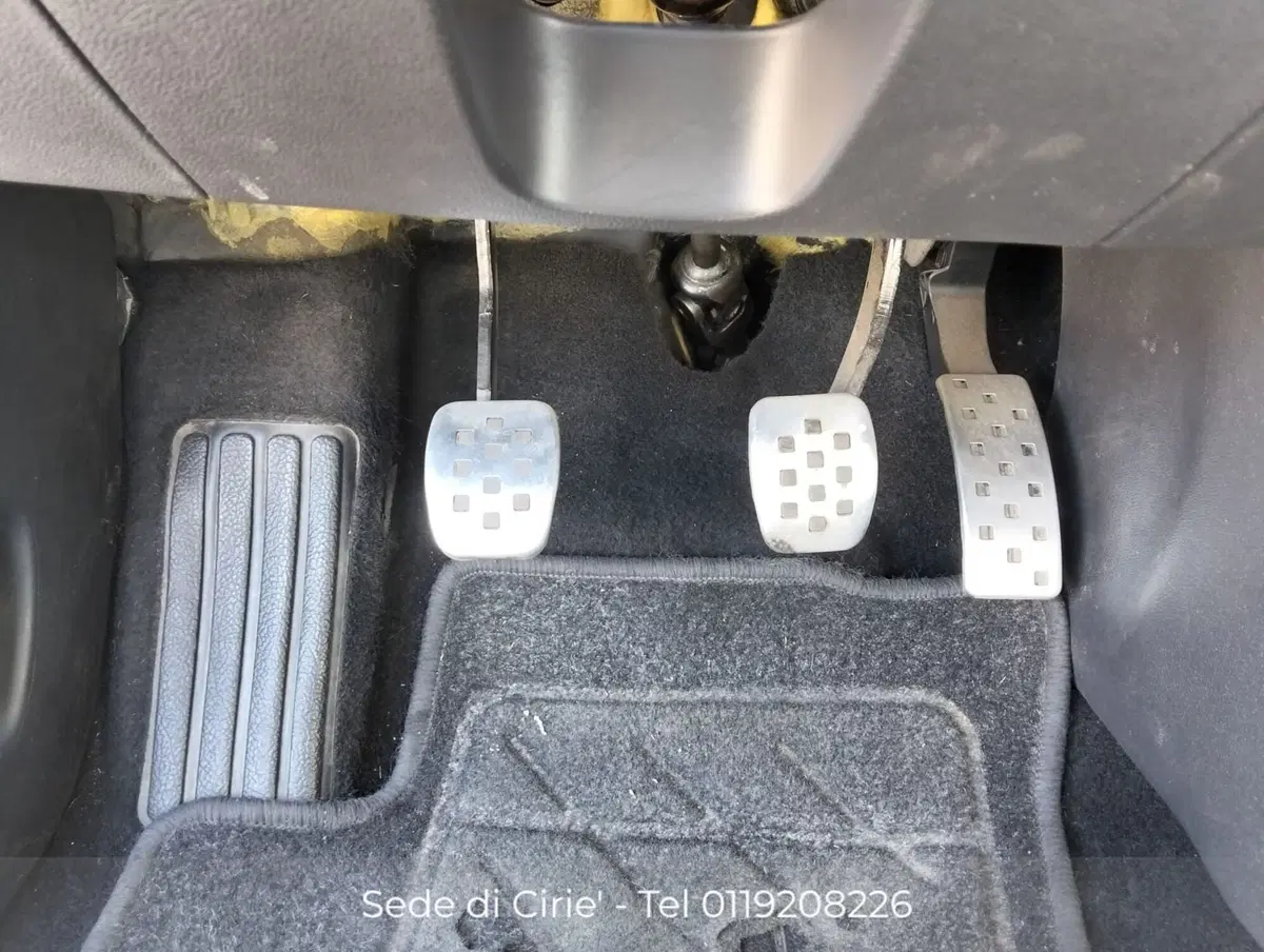 Renault Clio usata a Torino (14)
