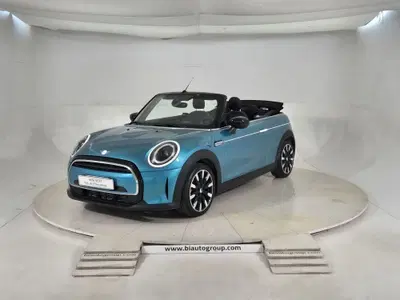MINI Mini Cabrio 1.5 Cooper Resolute auto del 2023 usata a Moncalieri