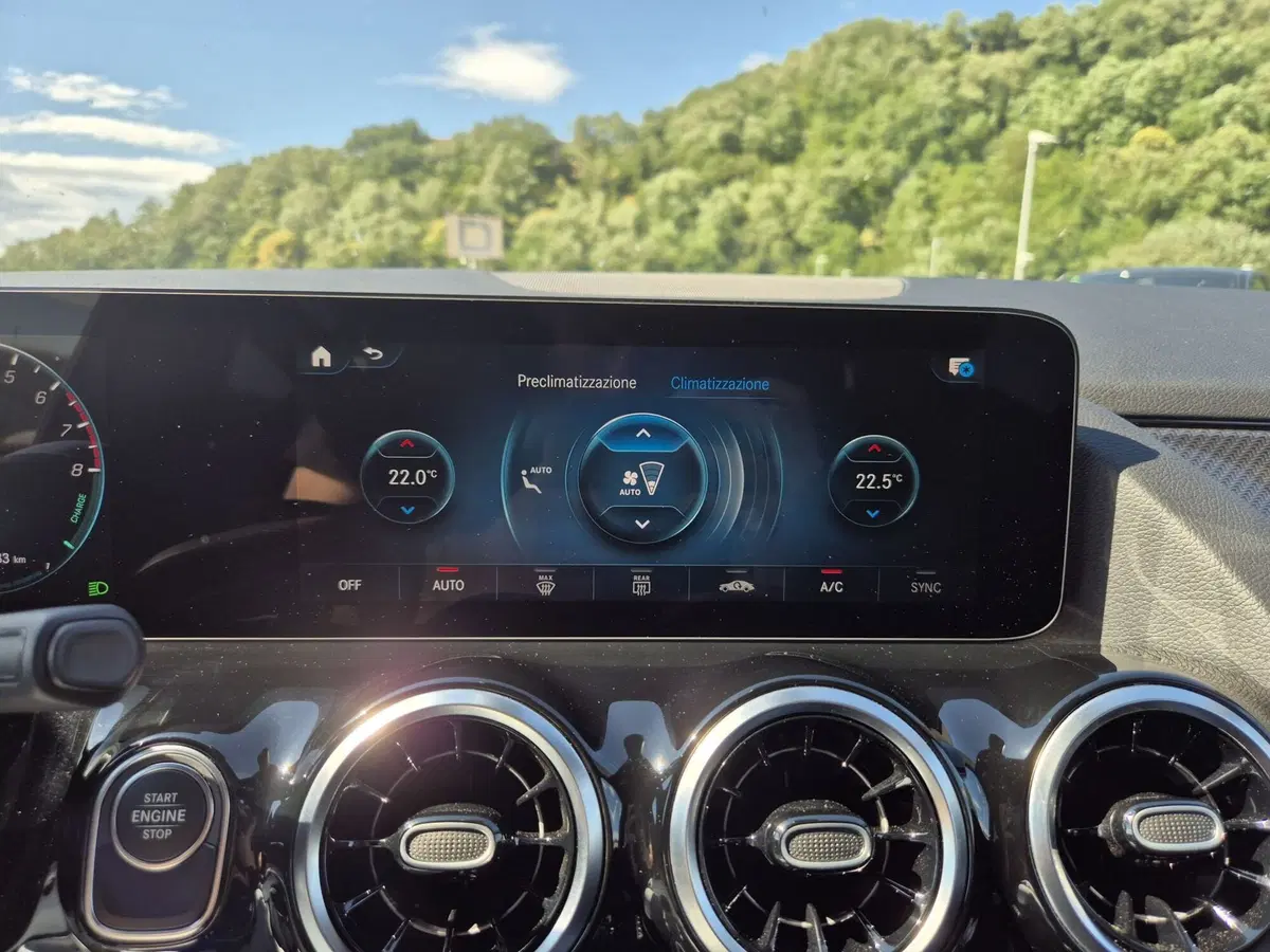 Mercedes-Benz GLA SUV usata  (19)