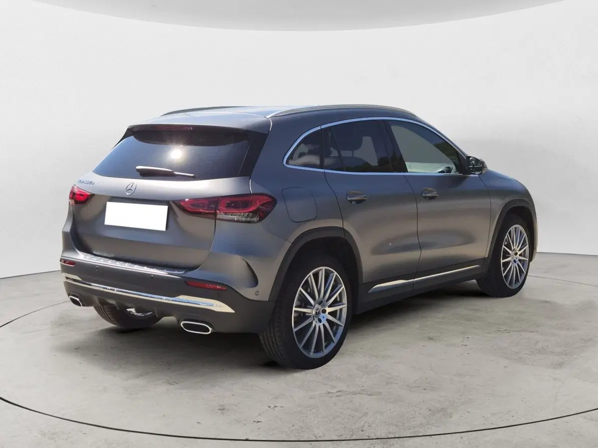 Mercedes-Benz GLA SUV usata  (4)