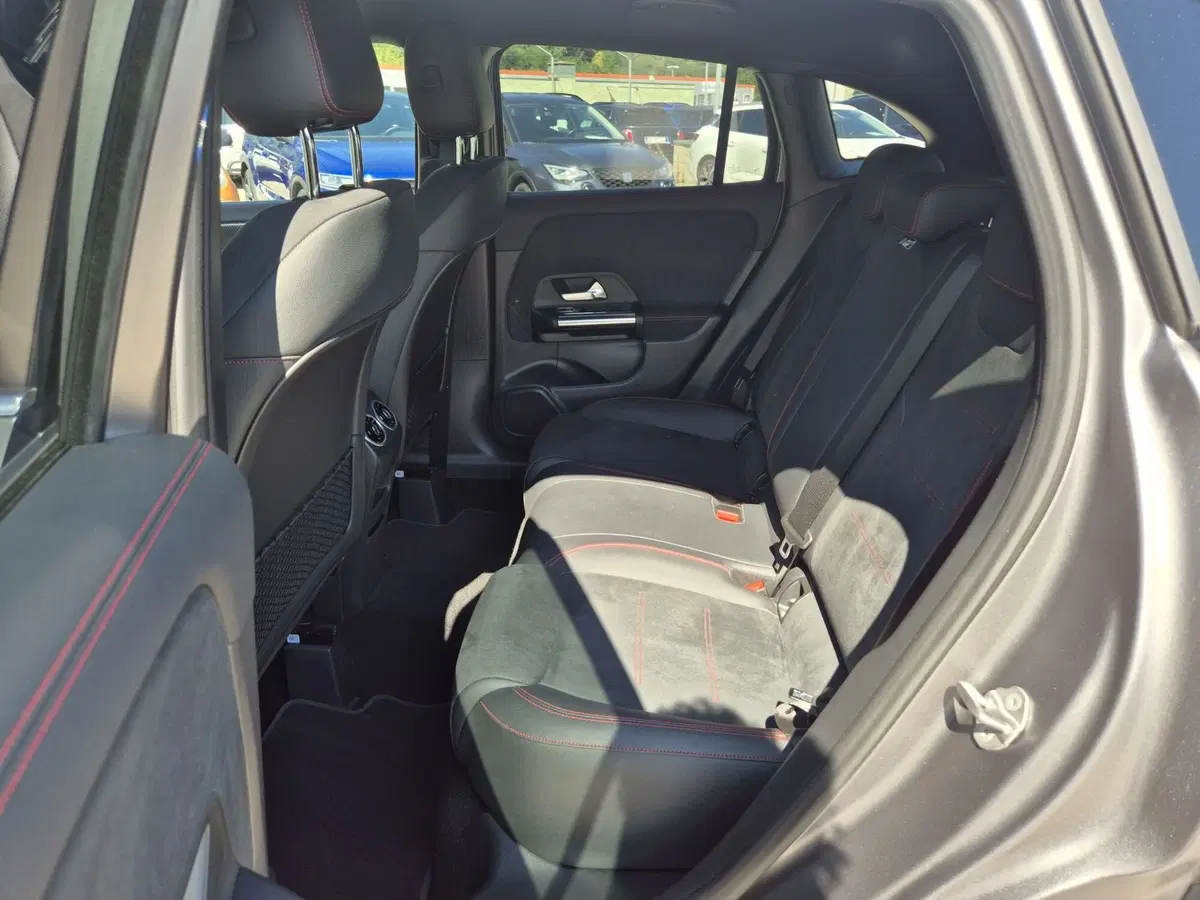 Mercedes-Benz GLA SUV usata  (7)