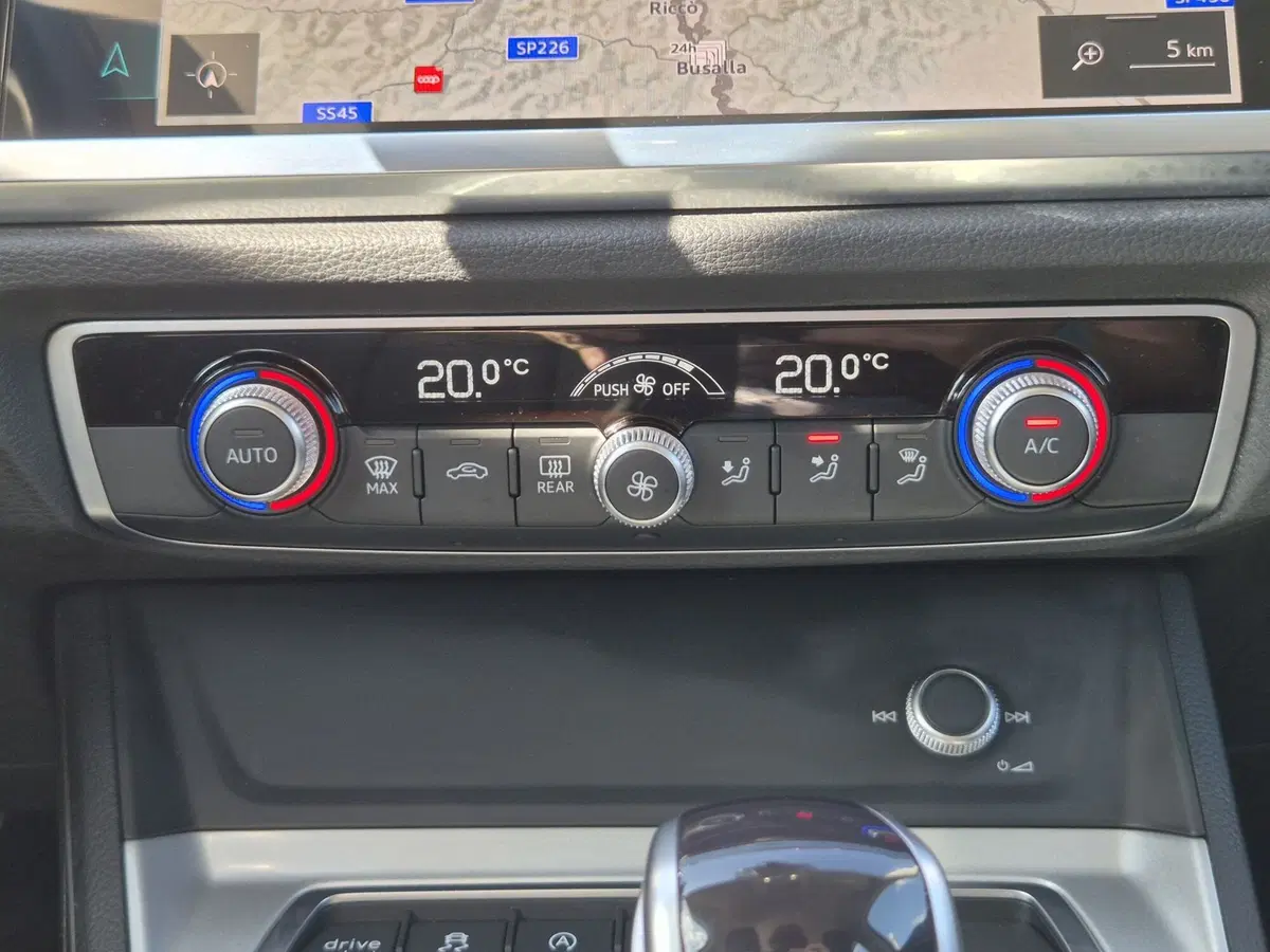 Audi Q3 Sportback usata  (20)