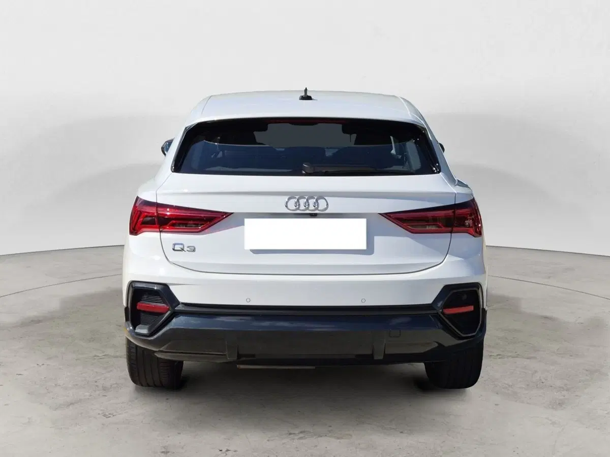 Audi Q3 Sportback usata  (3)