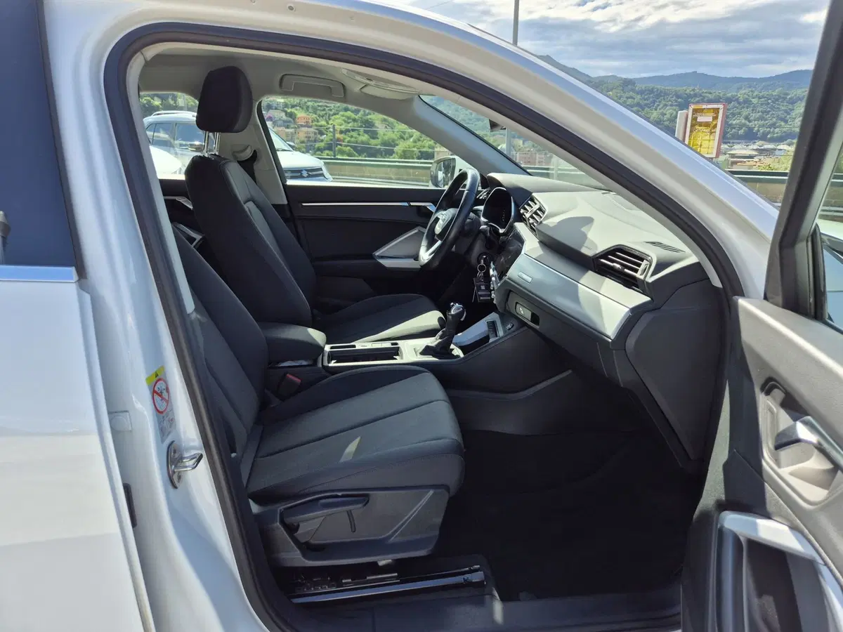 Audi Q3 Sportback usata  (9)
