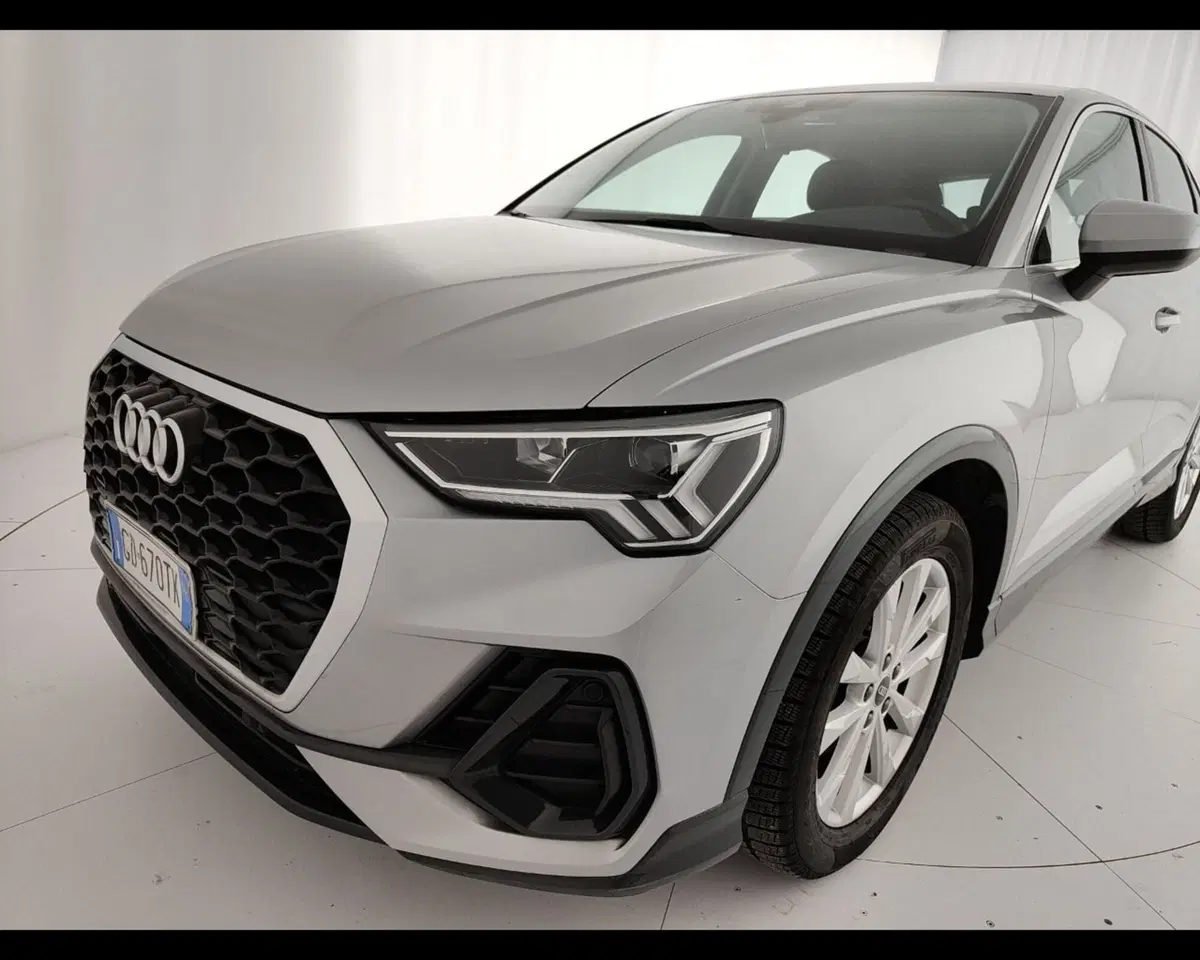 Audi Q3 Sportback usata a Caserta (13)