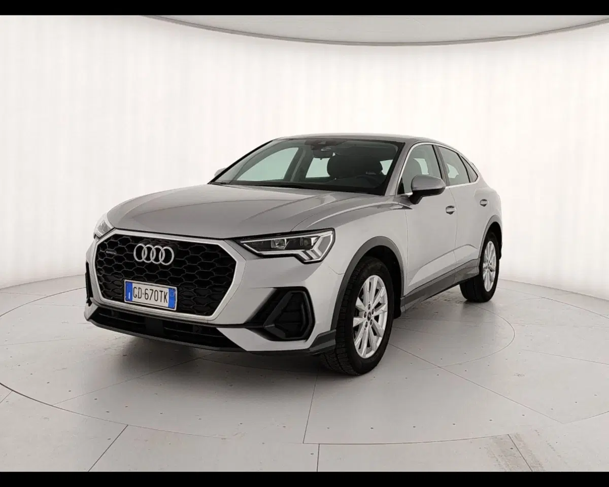 Audi Q3 Sportback usata a Caserta (3)