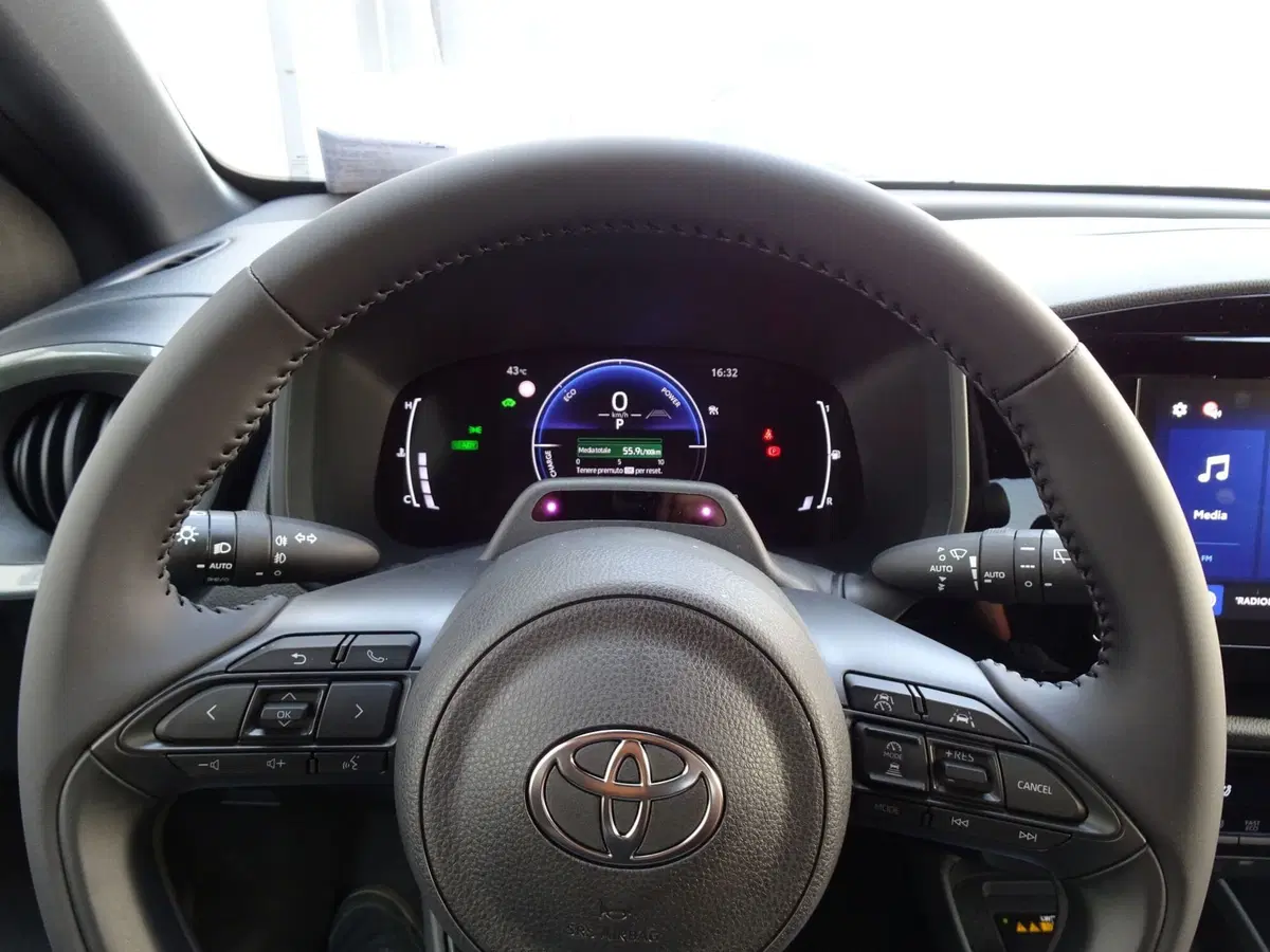 Toyota Aygo X nuova a Padova (10)