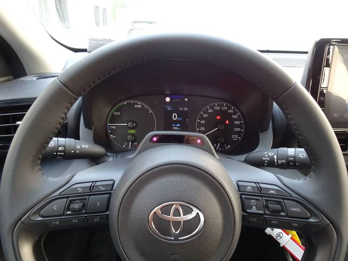 Toyota Yaris nuova a Padova (11)
