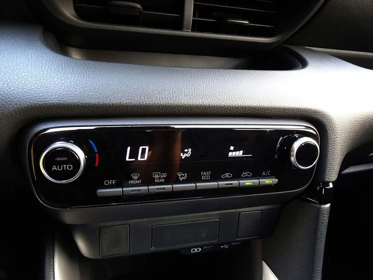 Toyota Yaris nuova a Padova (16)