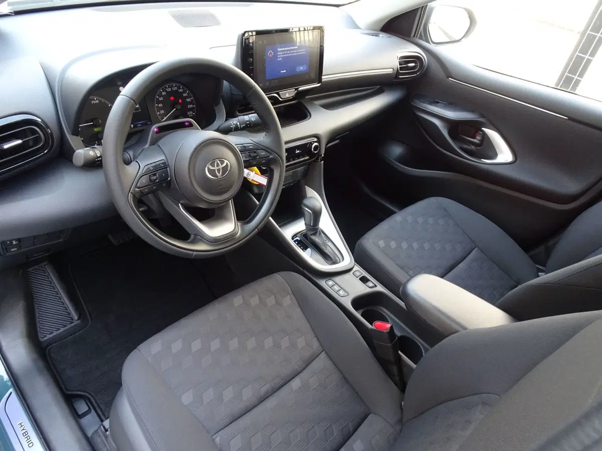 Toyota Yaris nuova a Padova (6)