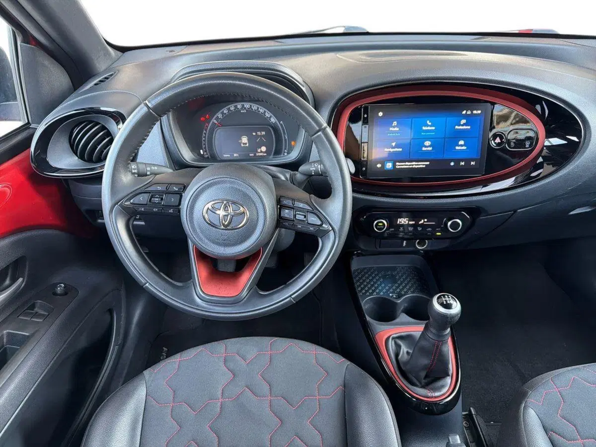 Toyota Aygo X usata a Siracusa (8)