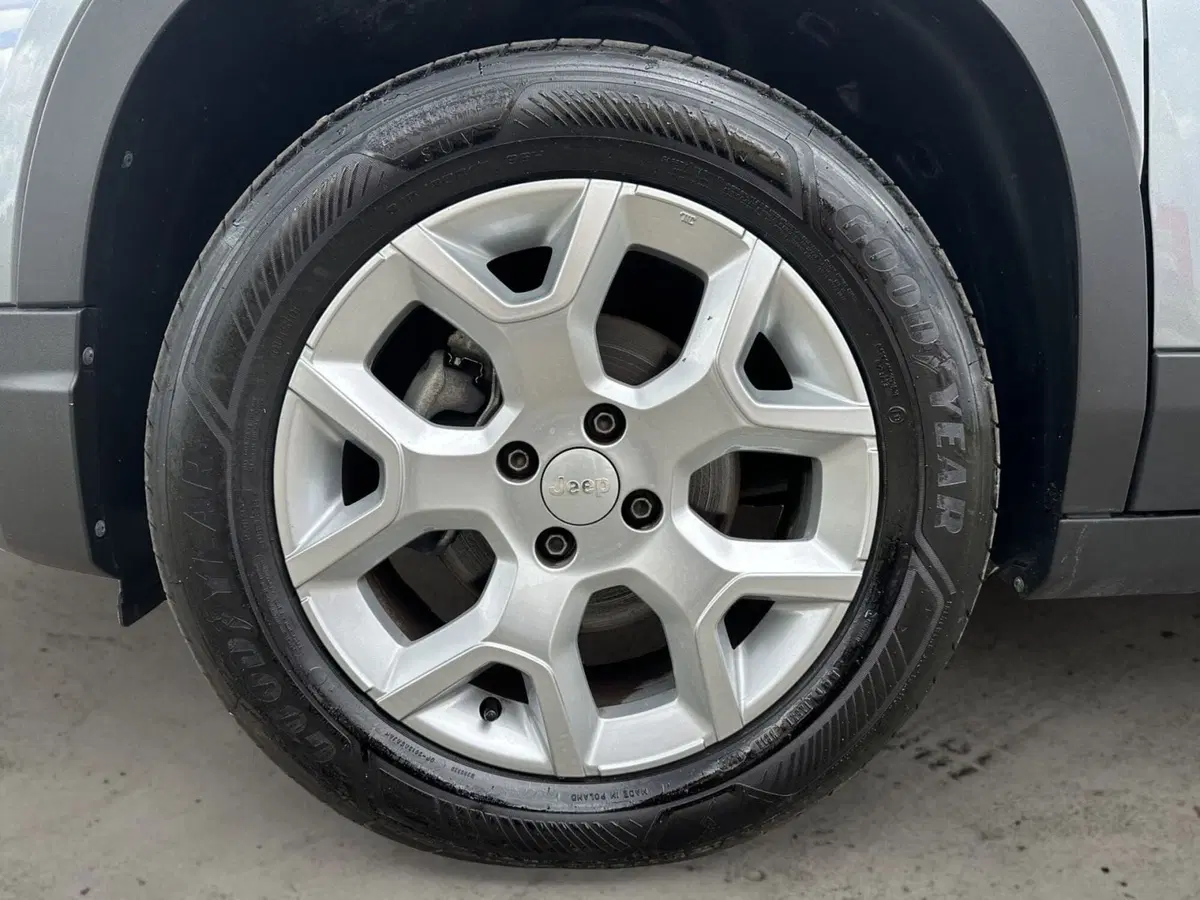 Jeep Avenger usata a Pistoia (14)