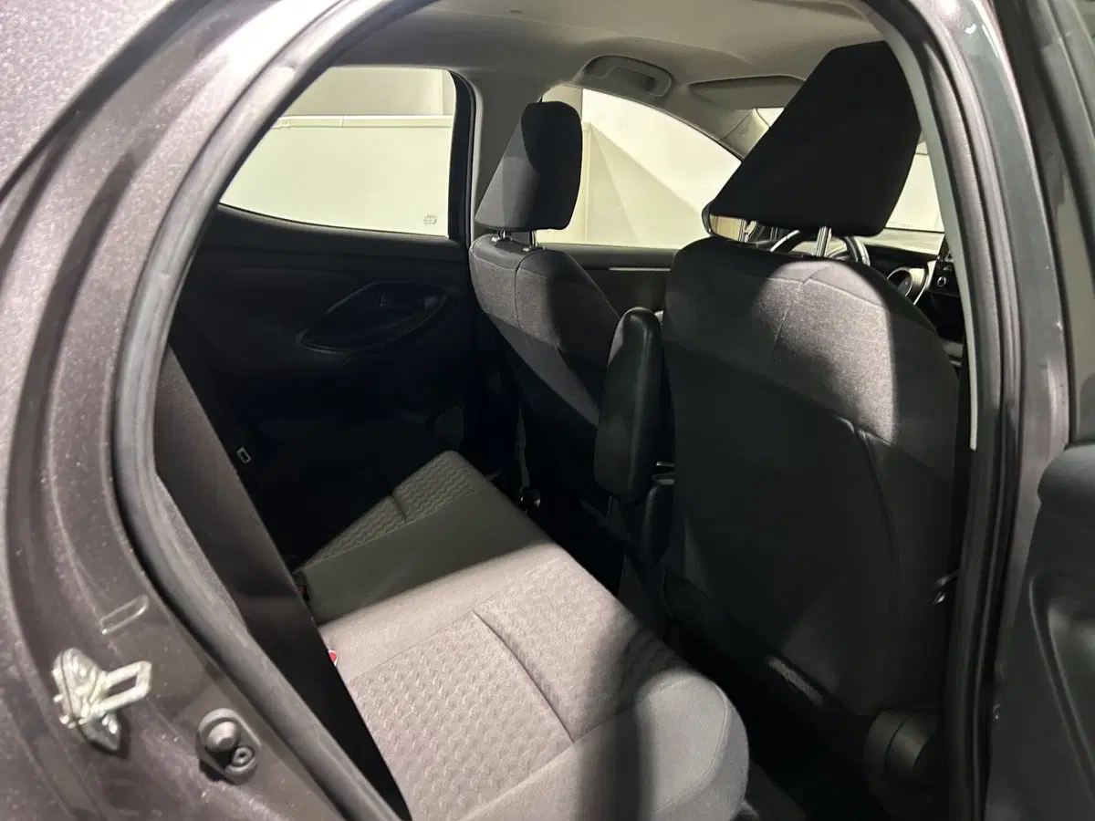 Toyota Yaris usata a Milano (8)