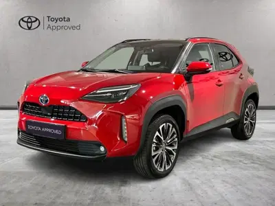 Toyota Yaris Cross 1.5 Hybrid 5p. E-CVT Lounge del 2023 usata a Milano
