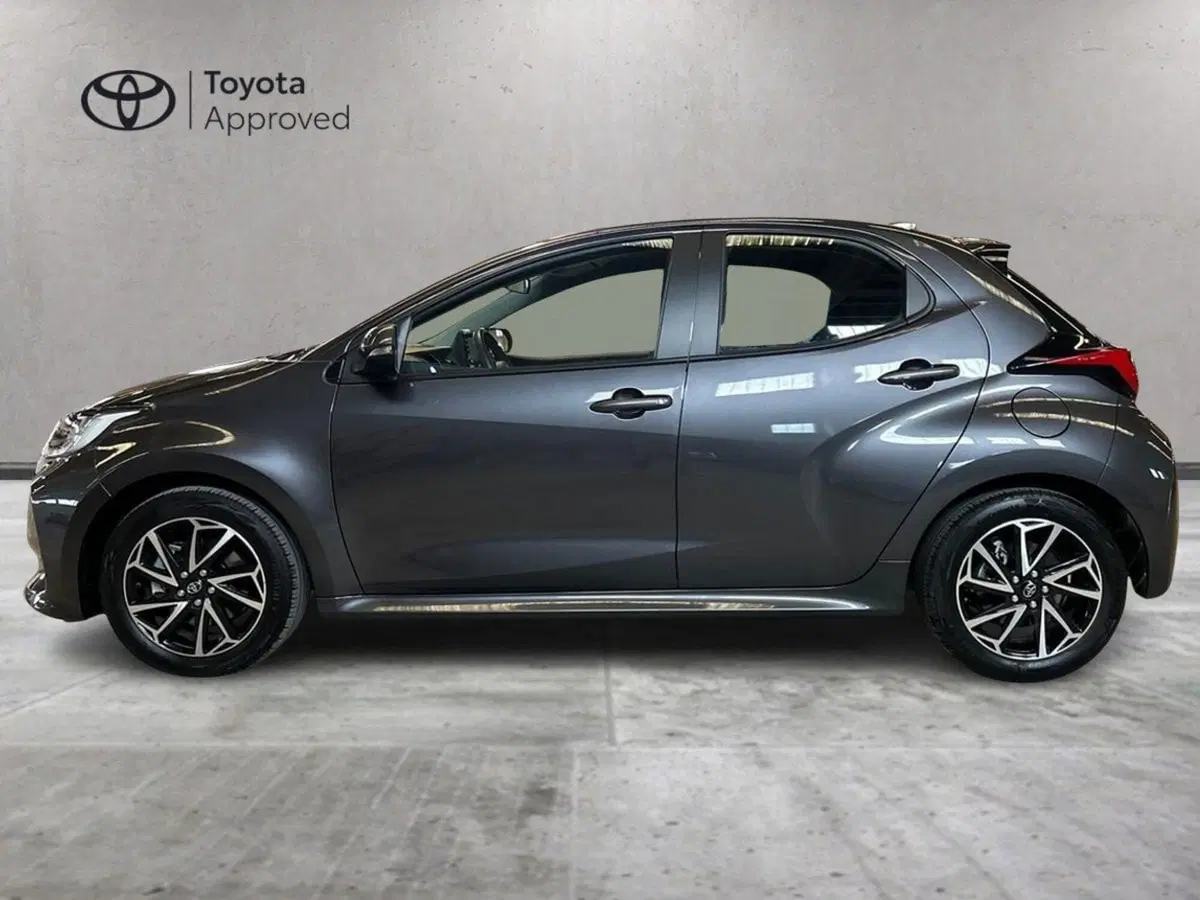 Toyota Yaris usata a Milano (3)