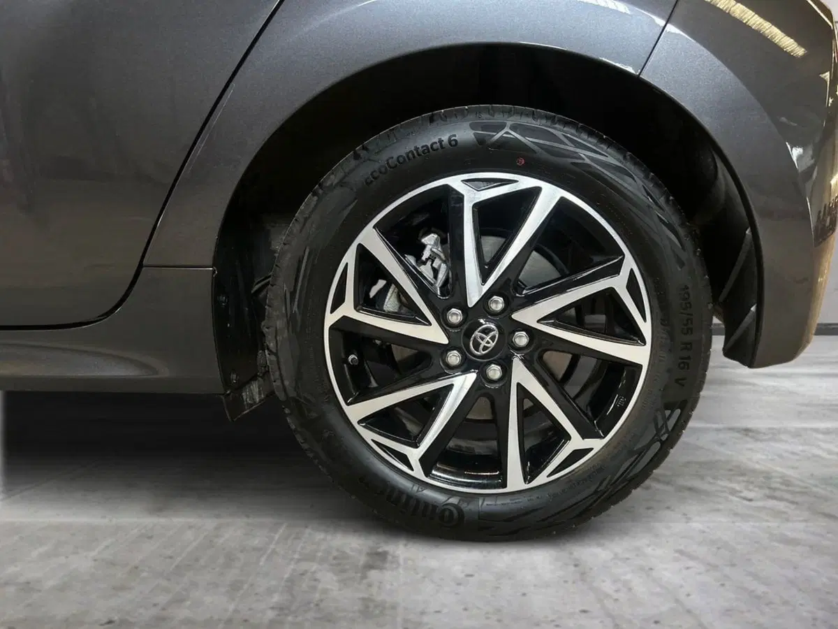 Toyota Yaris usata a Milano (7)