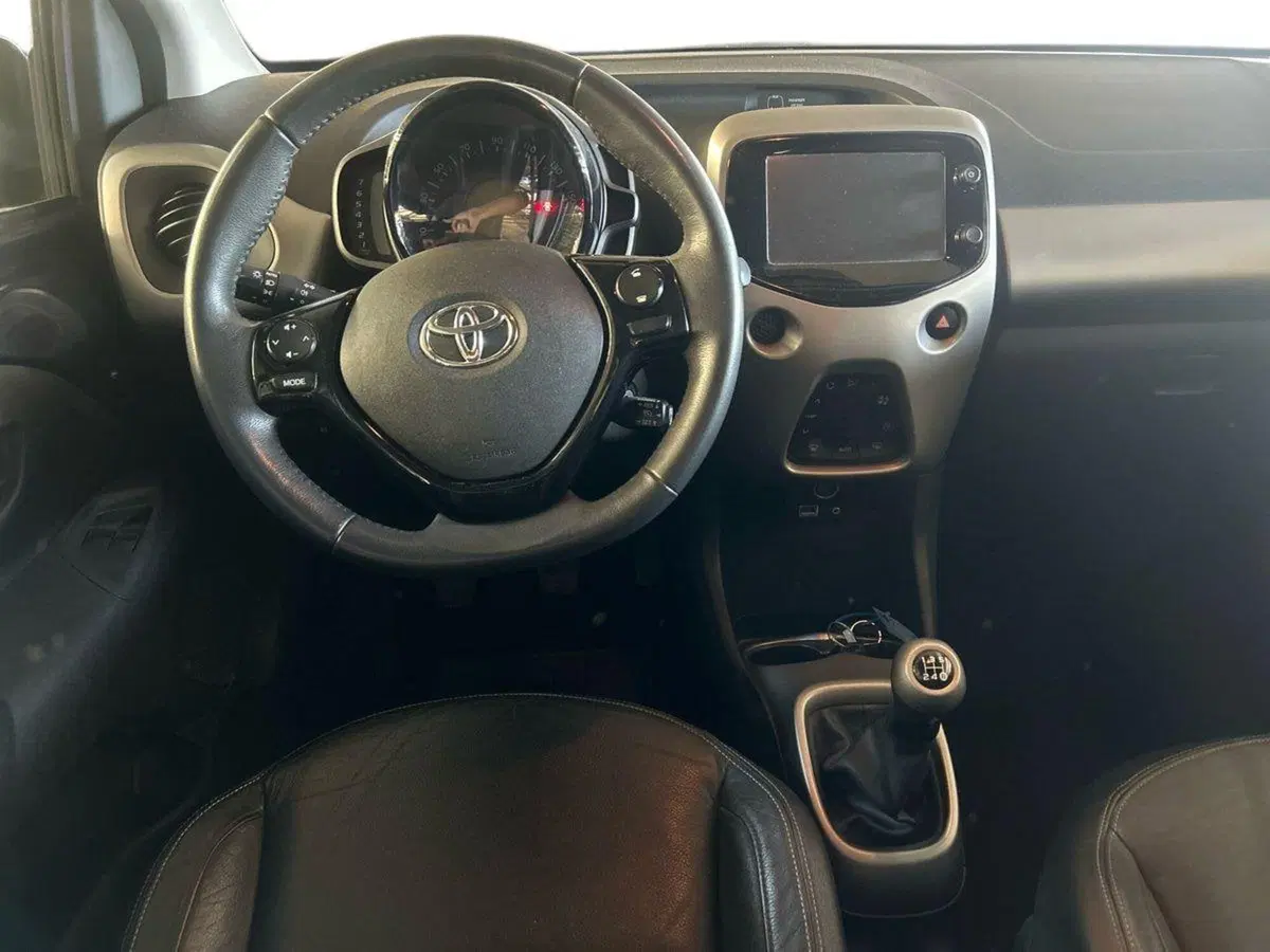 Toyota Aygo usata a Milano (10)