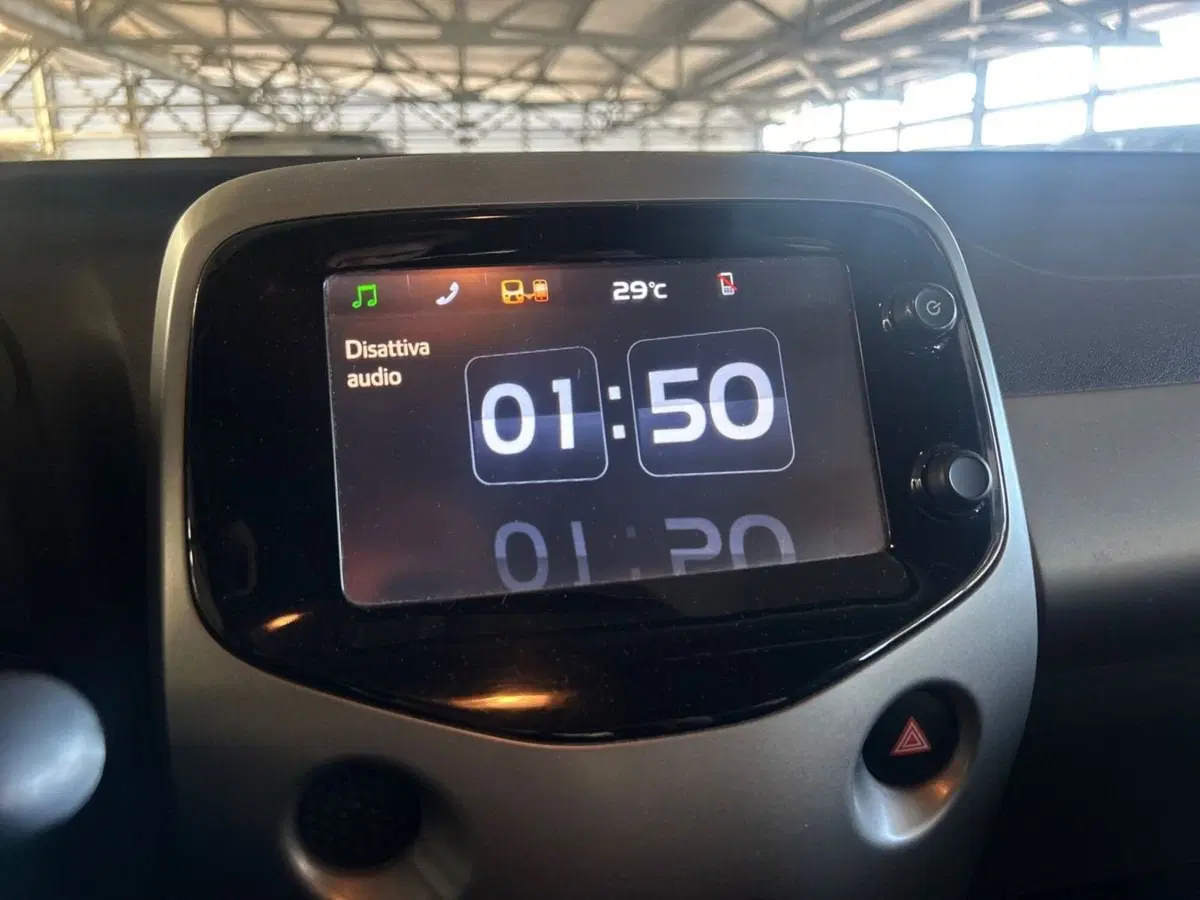 Toyota Aygo usata a Milano (12)