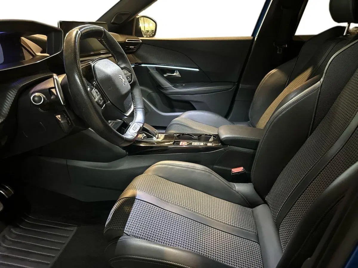 Peugeot 2008 usata a Milano (7)