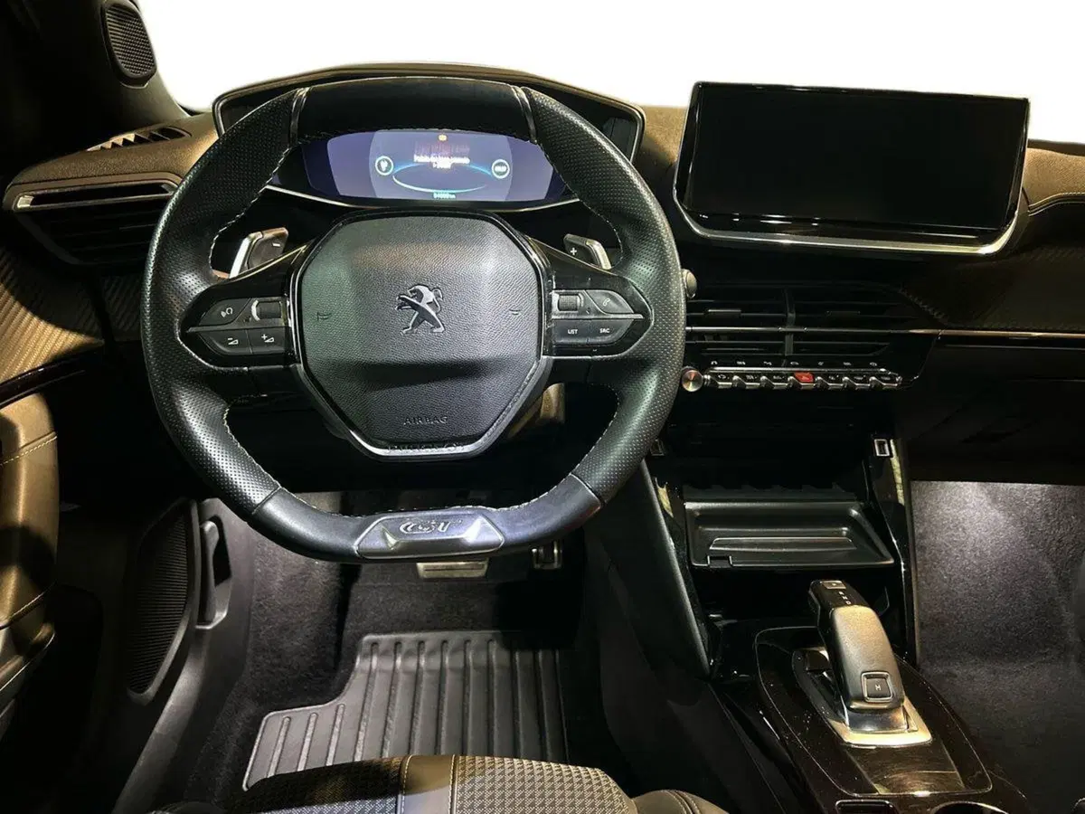 Peugeot 2008 usata a Milano (8)