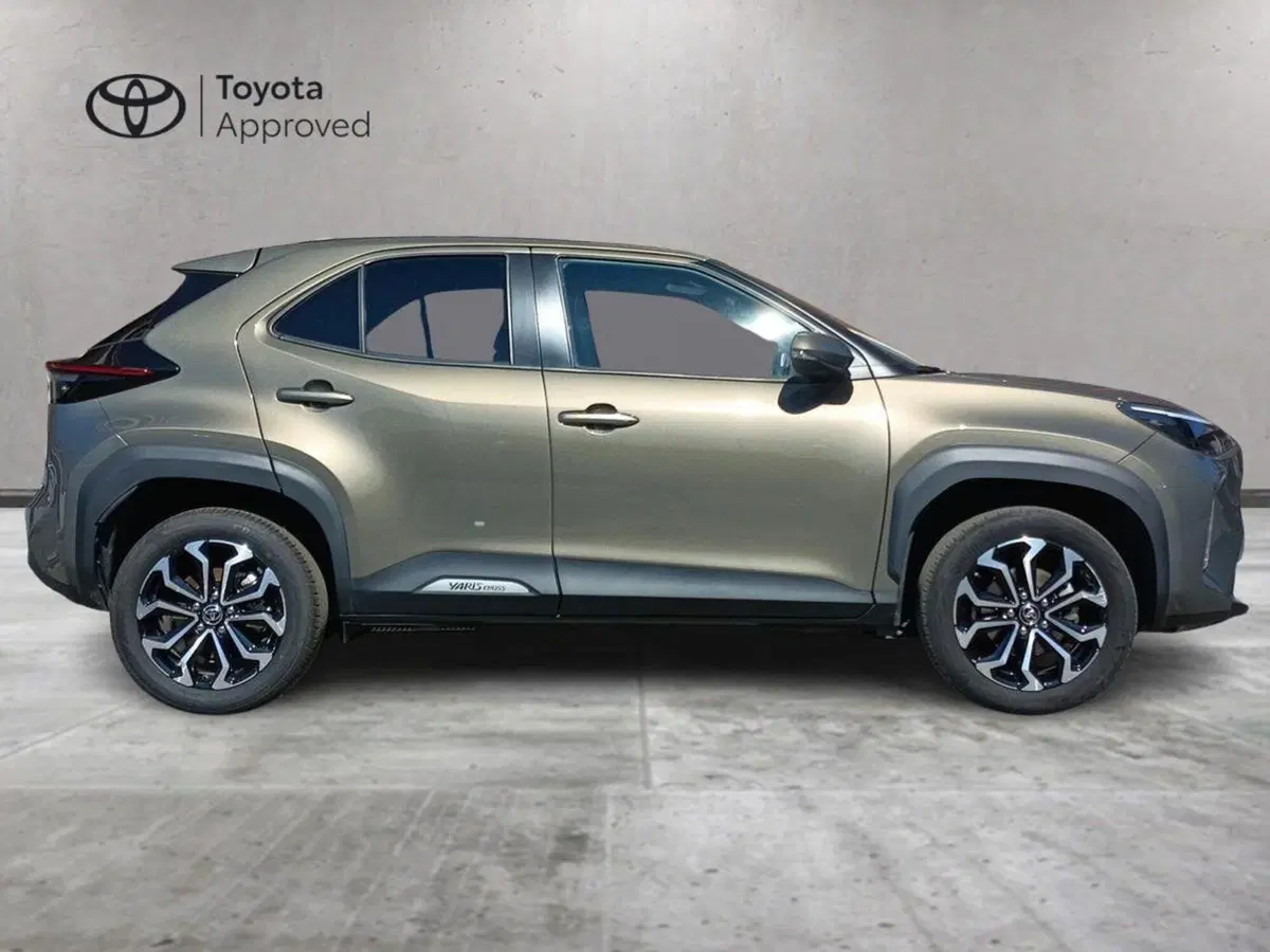 Toyota Yaris Cross usata a Milano (4)