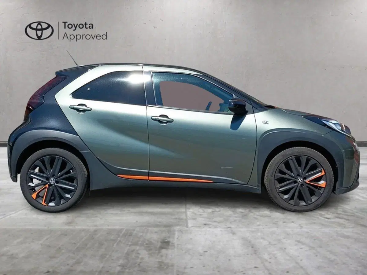 Toyota Aygo X usata a Milano (4)