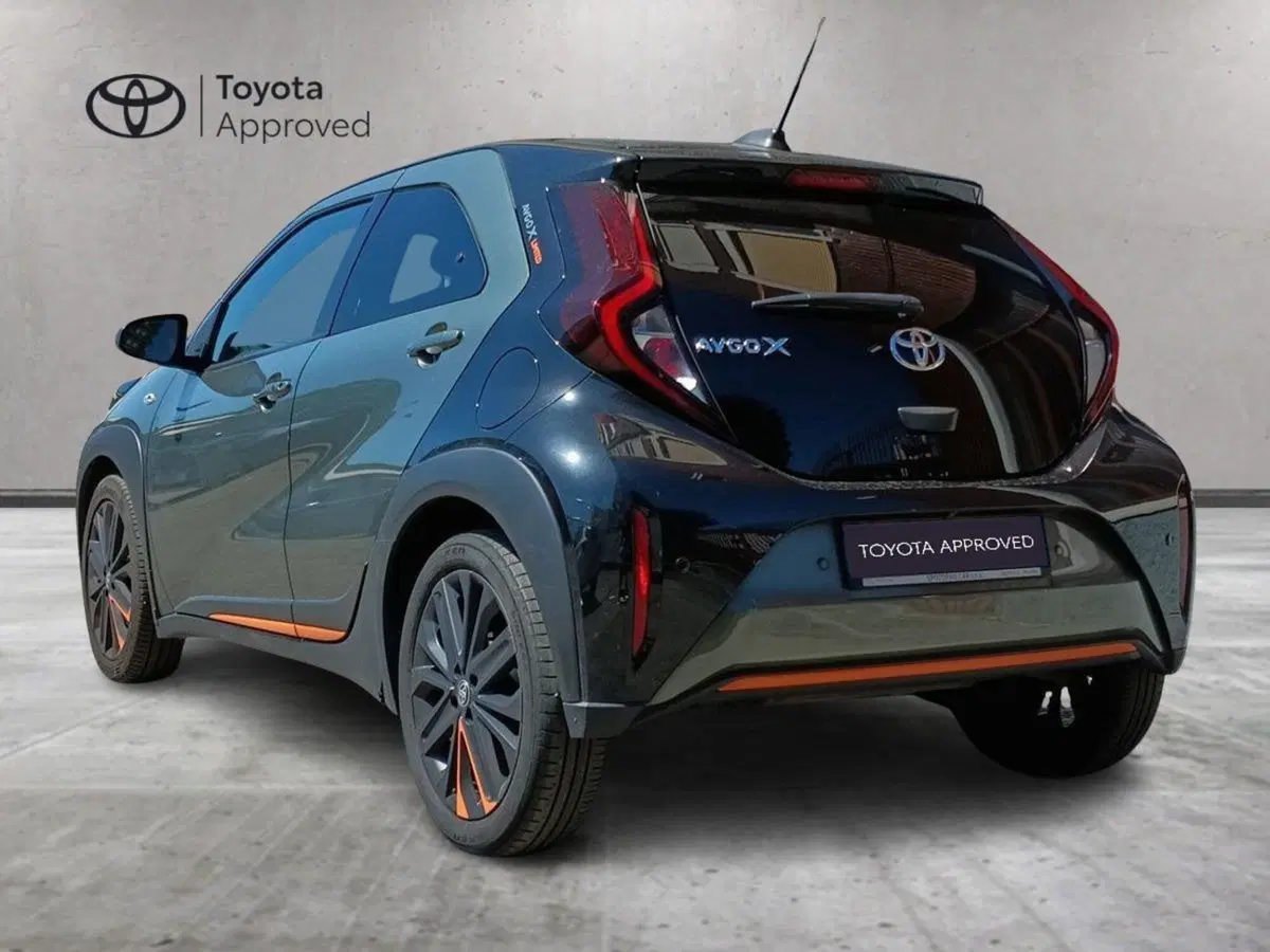 Toyota Aygo X usata a Milano (5)