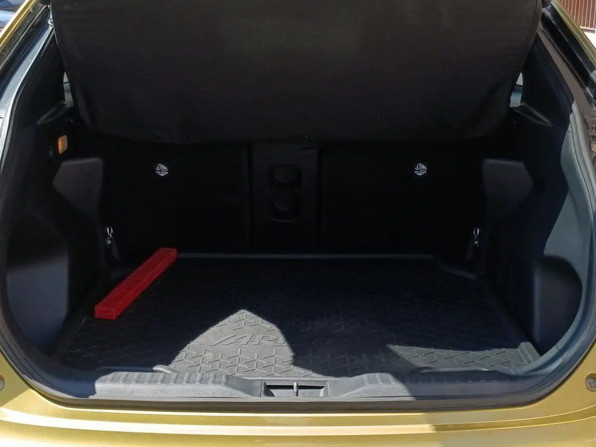 Toyota Yaris Cross usata a Milano (6)