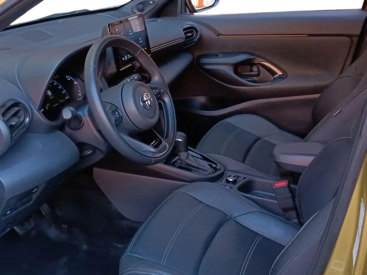 Toyota Yaris Cross usata a Milano (7)