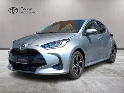 Toyota Yaris 1.5 Hybrid 5 porte Trend del 2024 usata a Sesto San Giovanni