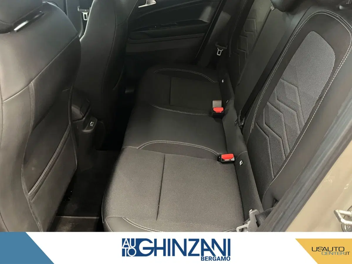 Jeep Avenger usata a Bergamo (11)