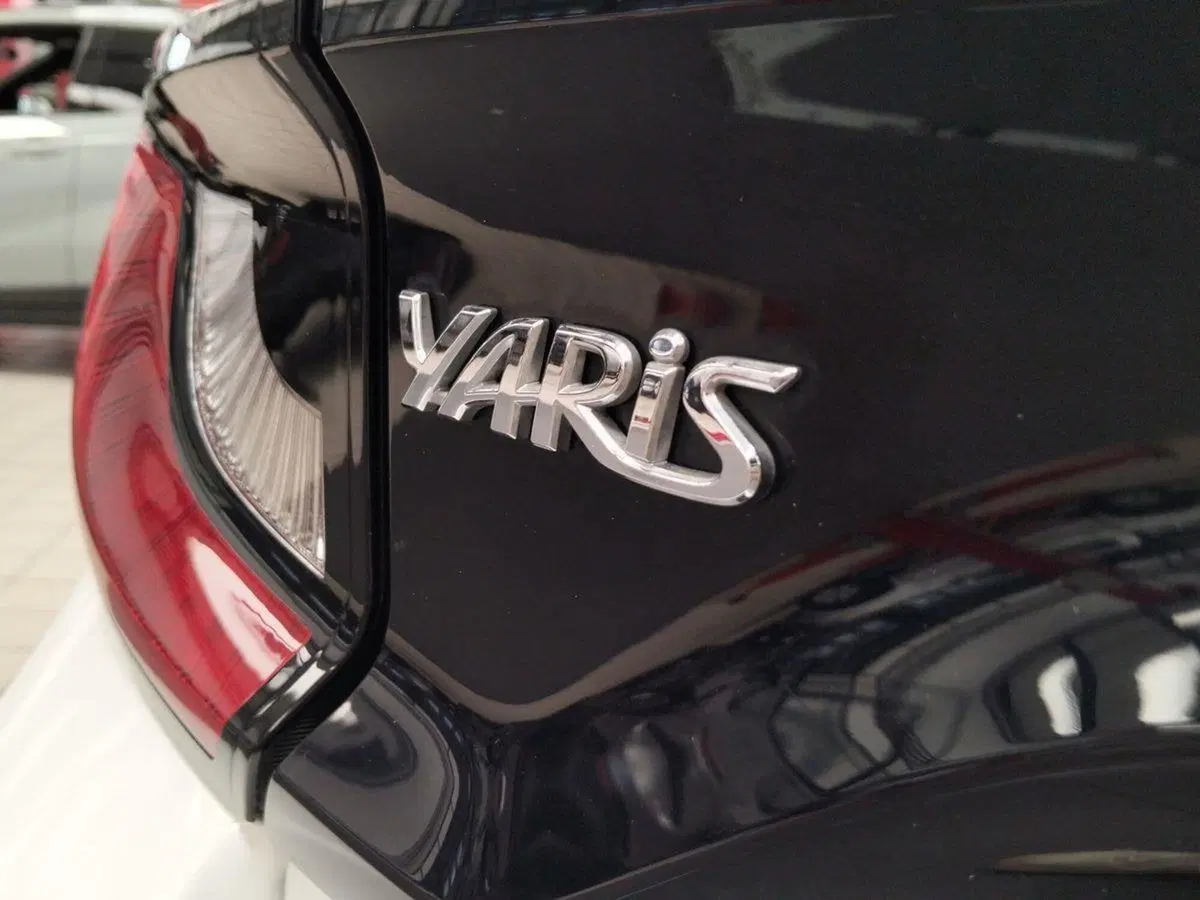 Toyota Yaris usata a Roma (16)