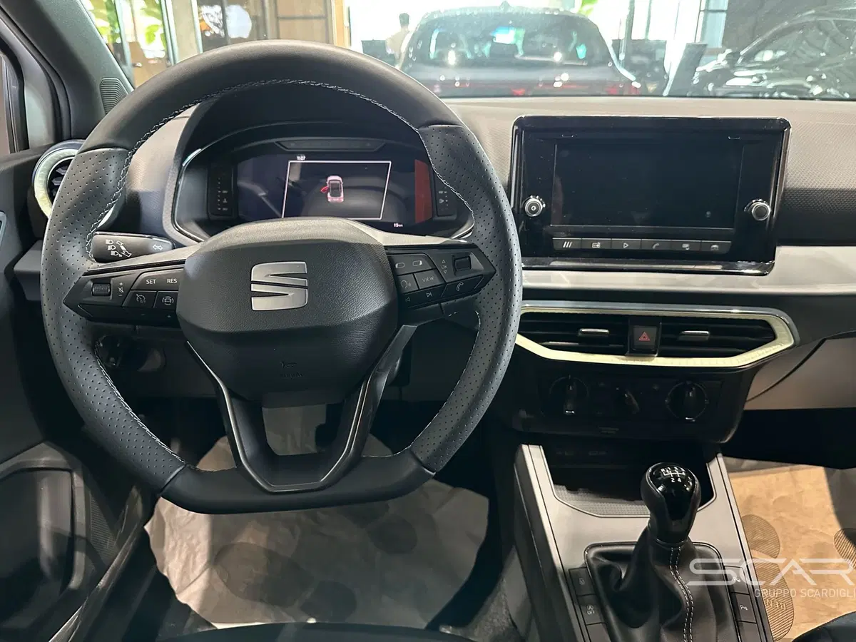 SEAT Arona nuova a Livorno (8)