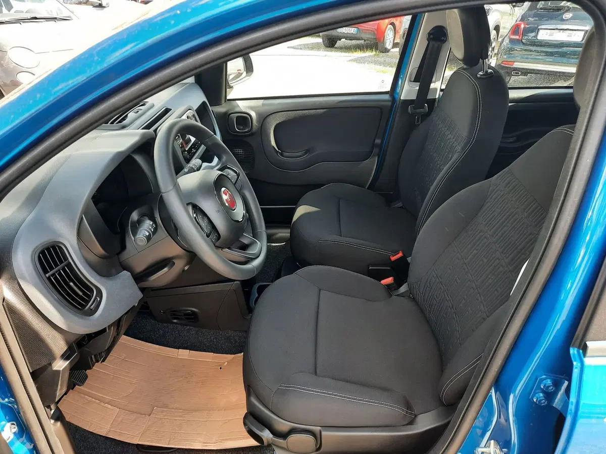 Fiat Pandina nuova a La Spezia (12)