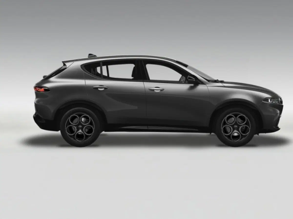 Alfa Romeo Tonale nuova a Firenze (3)