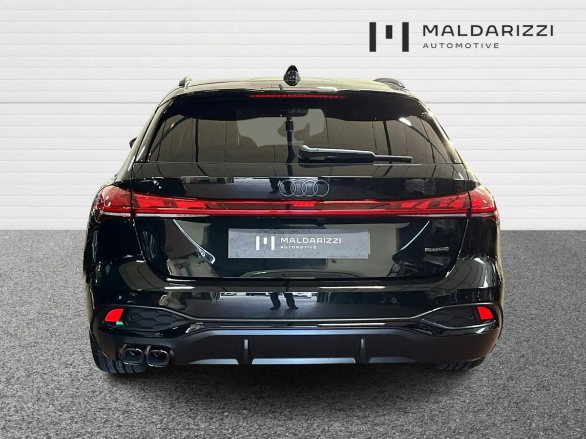 Audi A5 Avant nuova a Bari (3)