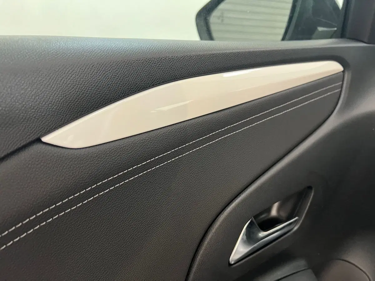 Opel Corsa nuova a Bari (12)