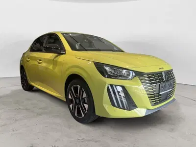Peugeot 208 motore elettrico 136 CV 5 porte Allure Pack nuova a Monopoli