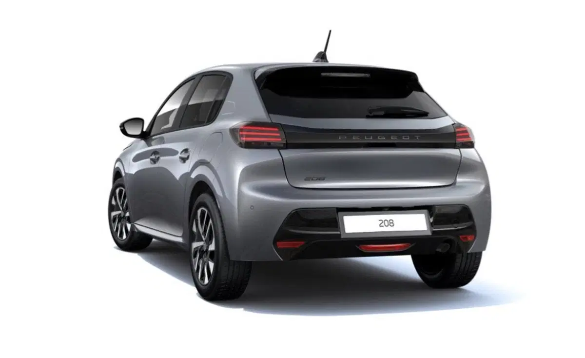 Peugeot 208 nuova a Bari (6)