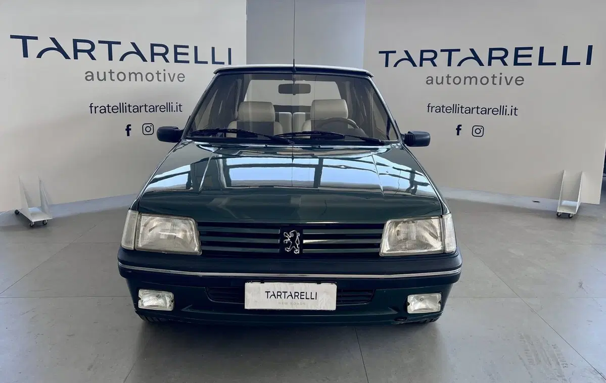 Peugeot 205 Cabrio usata a Bari (2)