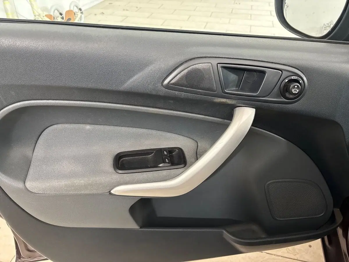 Ford Fiesta usata a Torino (12)