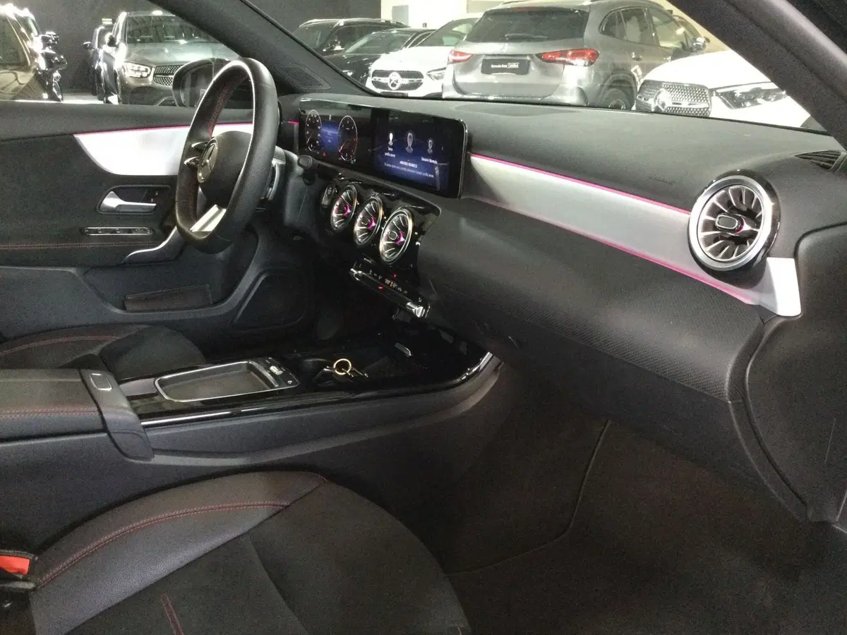 Mercedes-Benz Classe A nuova a Caserta (12)