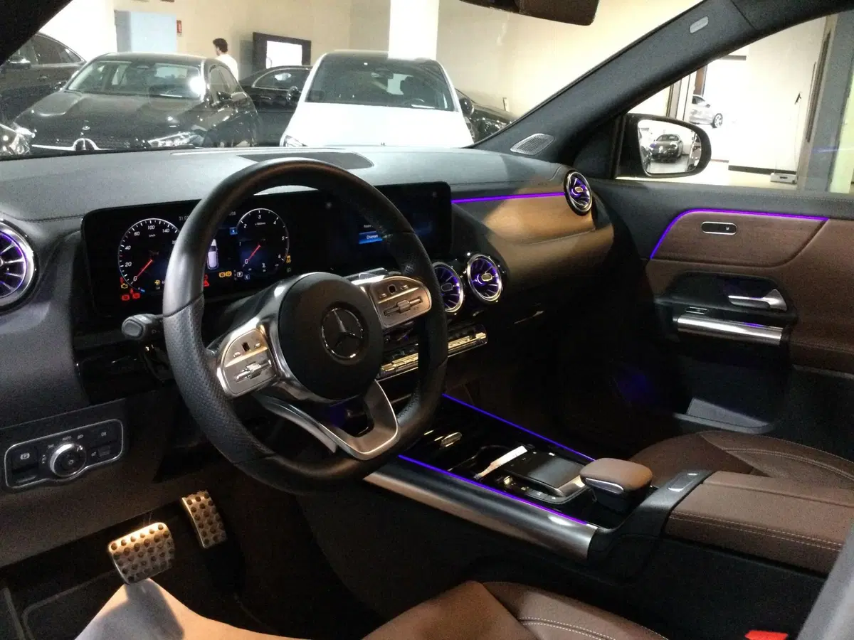 Mercedes-Benz GLA SUV usata a Caserta (9)