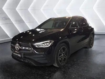 Mercedes-Benz GLA SUV 200 d Automatic Premium del 2023 usata a Caserta
