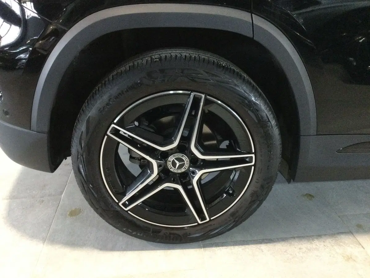 Mercedes-Benz GLA SUV usata a Caserta (9)