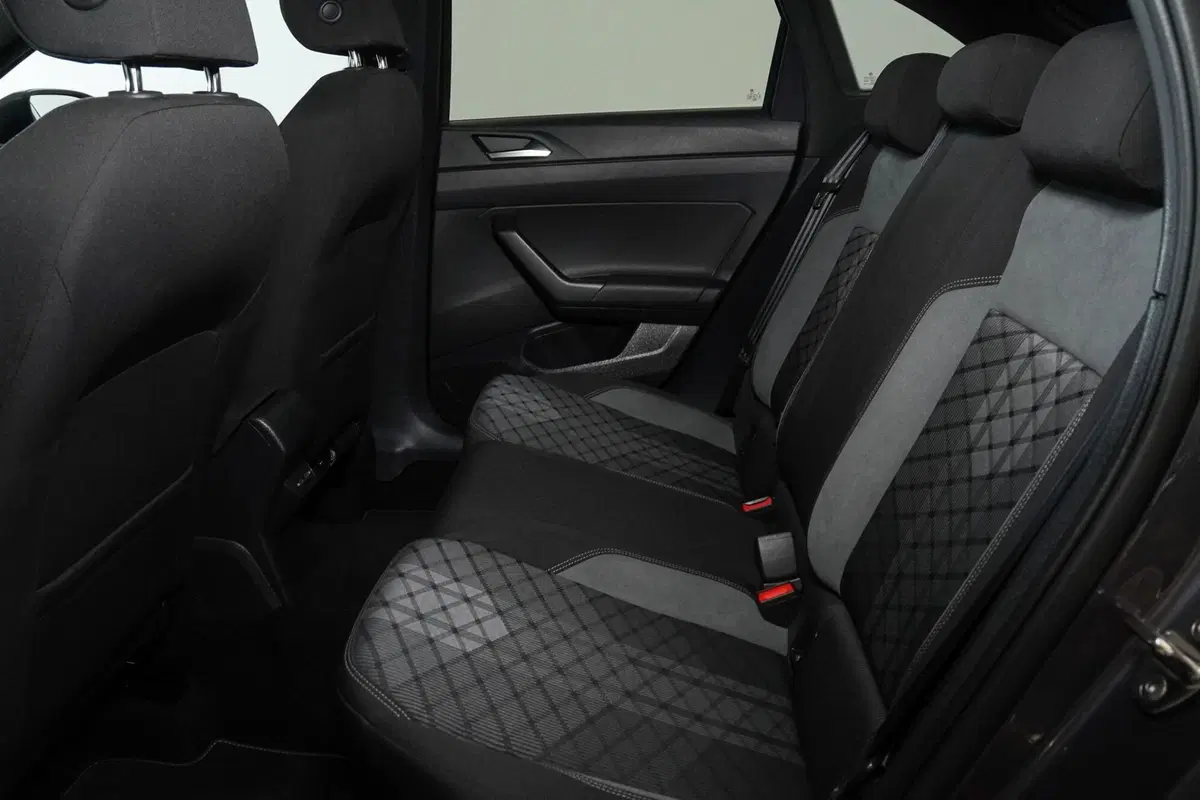 Volkswagen Taigo usata a Perugia (9)