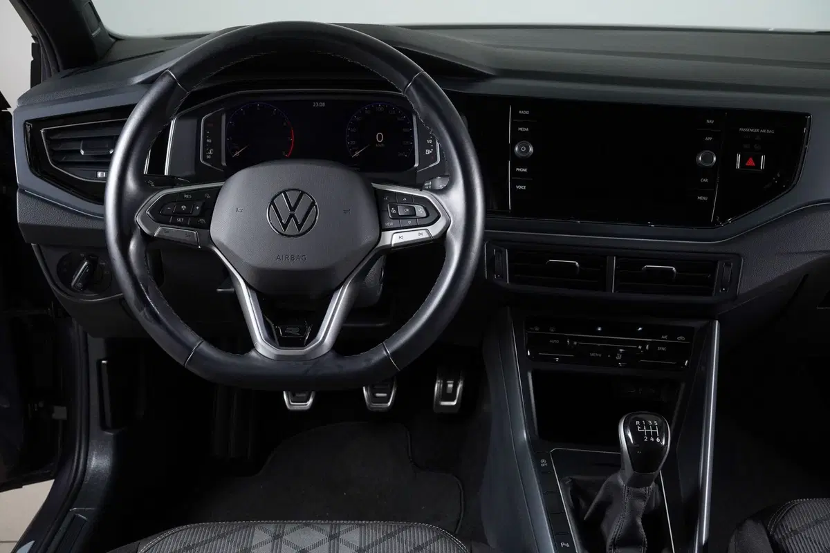 Volkswagen Taigo usata a Perugia (15)