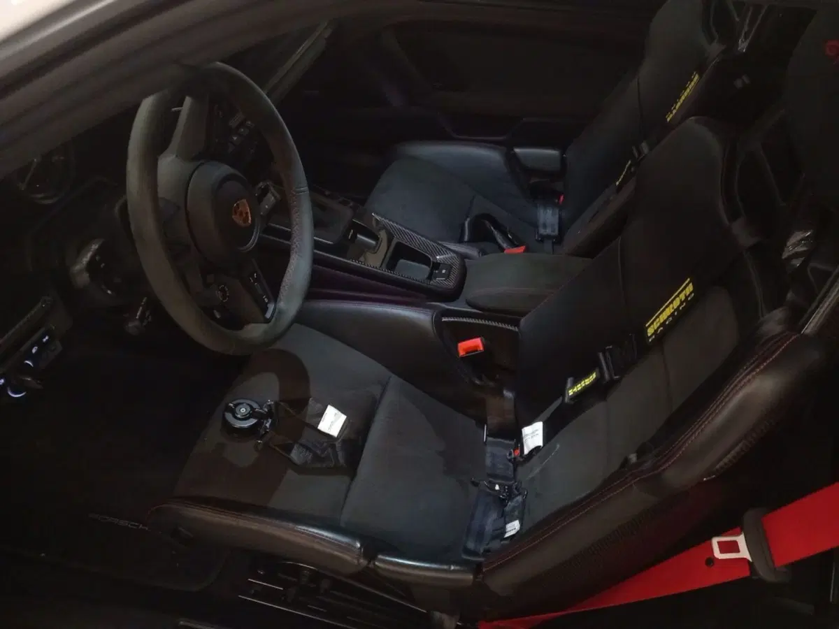 Porsche 911 Coupé usata a Ancona (12)